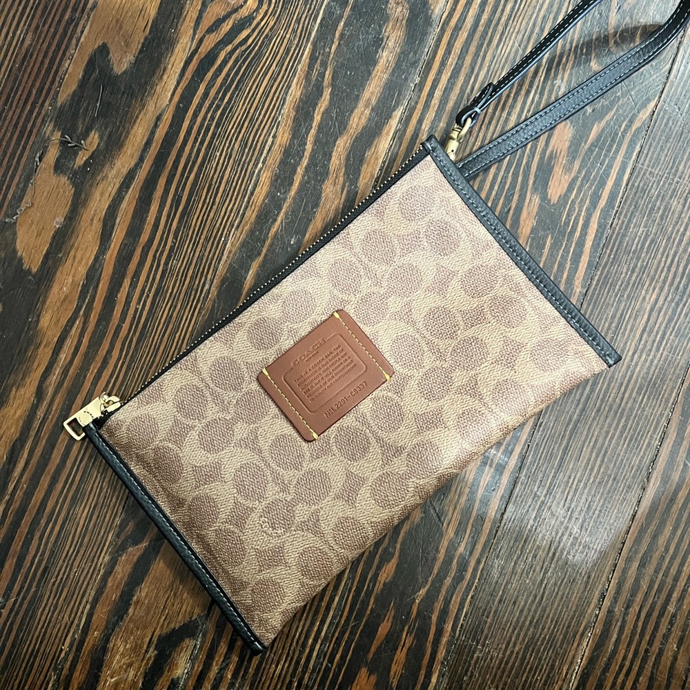 Coach Brown and Black Wallet Signature Design